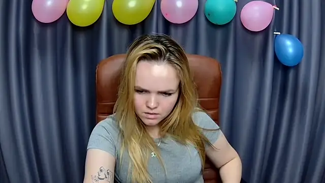 Stripchat sex cam KseniaHopes